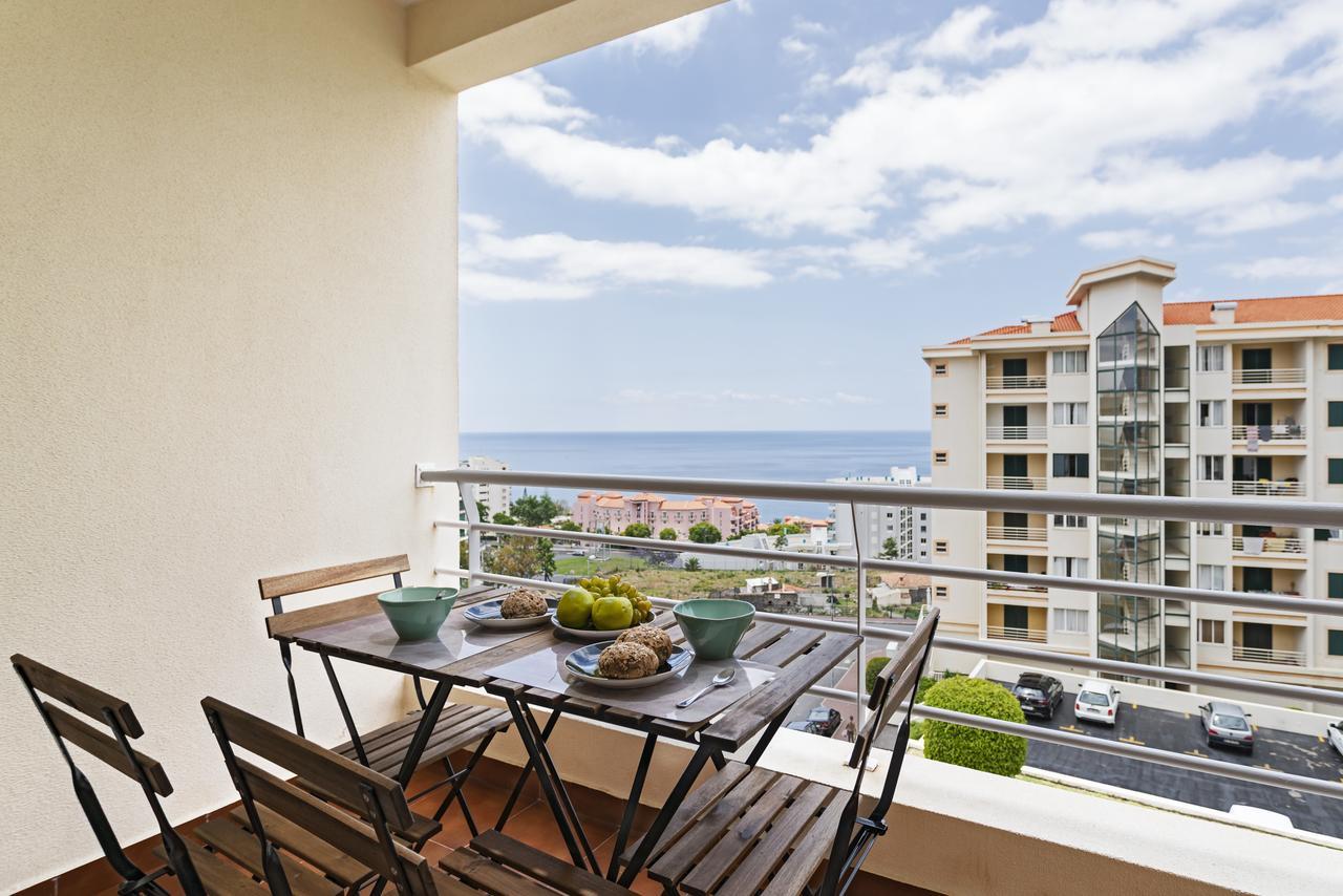 Piornais I By An Island Apart Funchal  Esterno foto